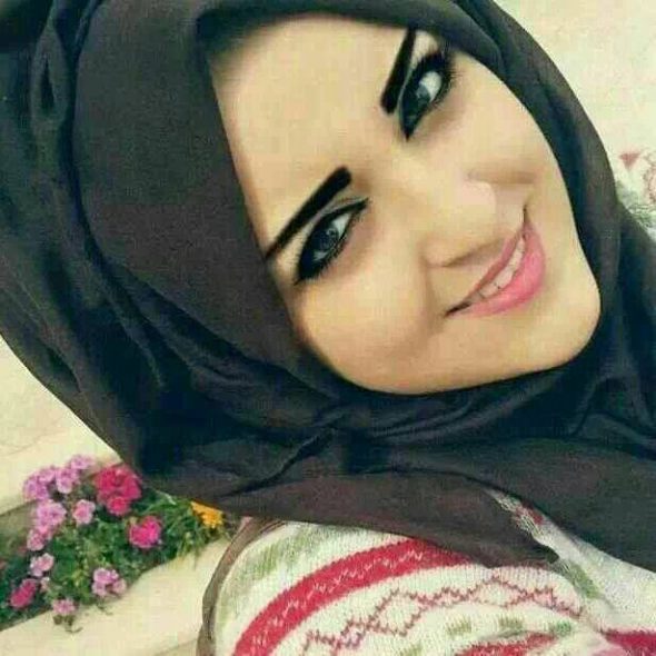 صور بنات مزز - لكل بنت لها شكلها واسلوبها وطريقتها عن الاخرين 2235 2